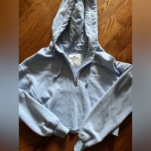 blue cropped Hollister hoodie